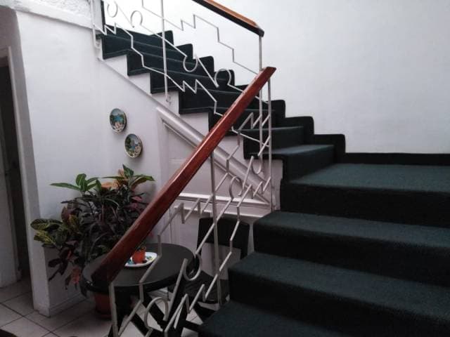 Casa dos plantas Mariana de Jesús incluye 2 minidepartamentos — foto 1