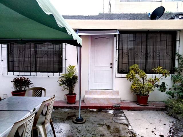 Casa dos plantas Mariana de Jesús incluye 2 minidepartamentos — foto 4