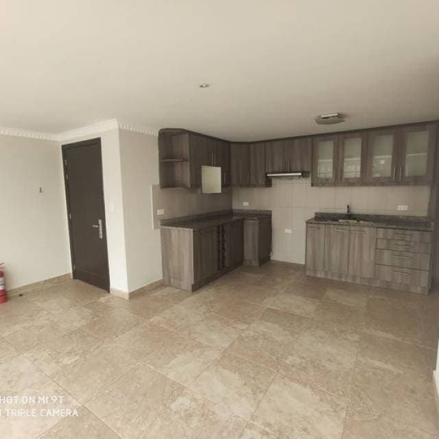 Hermoso Departamento Edificio Aurora - Conocoto — foto 2
