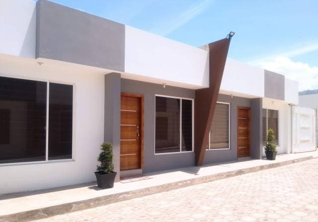 Casa a Estrenar en Ibarra con Solo $300 mensuales — foto 6