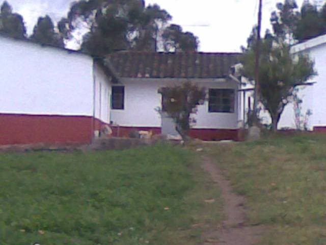 HERMOSA PROPIEDAD DE CAMPO CERCA DE MACHACHI — foto 2