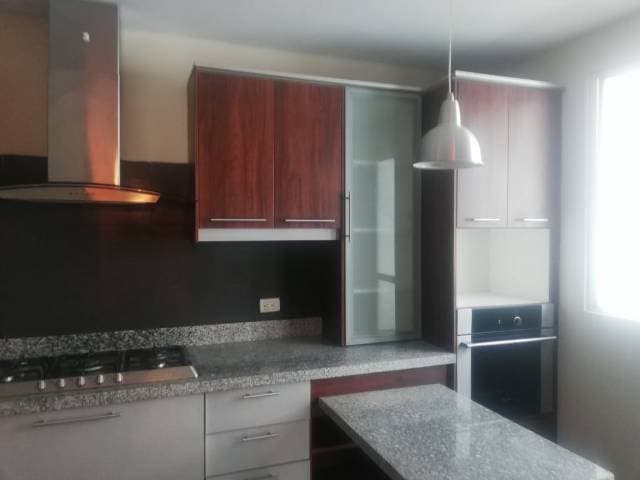 Arriendo hermosa casa en sector de santa lucia — foto 8