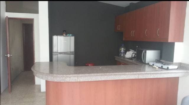Suite Amplia y Amoblada en Zona Exclusiva de Urdesa — foto 1