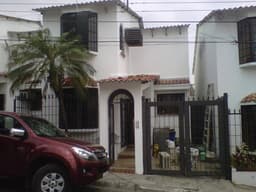 CASA TIPO MEDITERRANEO DE 2 PLANTAS