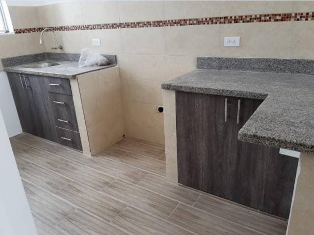 CASA POR ESTRENAR EN IBARRA — foto 3