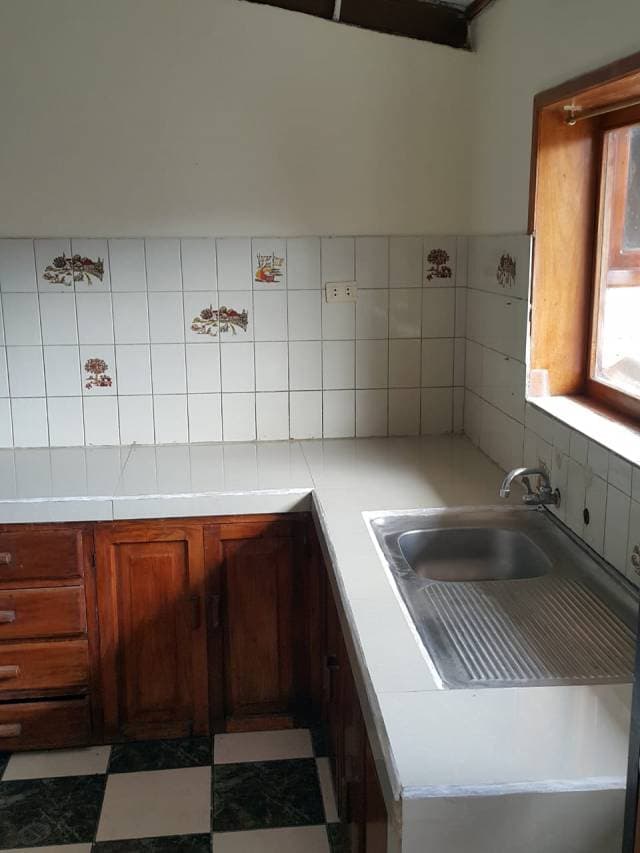 HERMOSA CASA EN VENTA EN LA CUIDAD DE IBARRA — foto 2