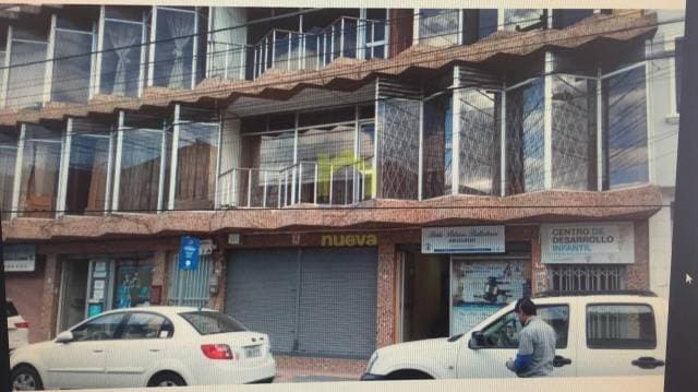PROPIEDAD COMERCIAL EN EL CENTRO DE OTAVALO — foto 1