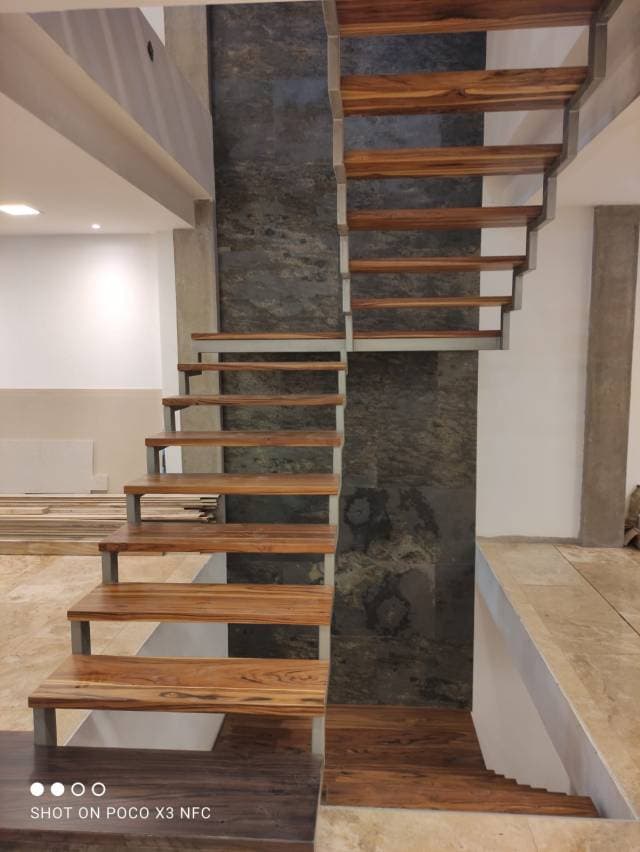 CASA EN VENTA, SECTOR MISICATA, BAÑOS - CUENCA, ECUADOR — foto 7