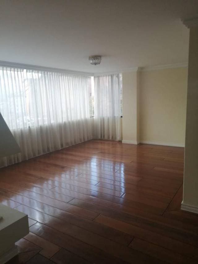 DEPARTAMENTO DIAGONAL A LA UNIVERDAD DE LAS AMERICAS, QUITO — foto 1