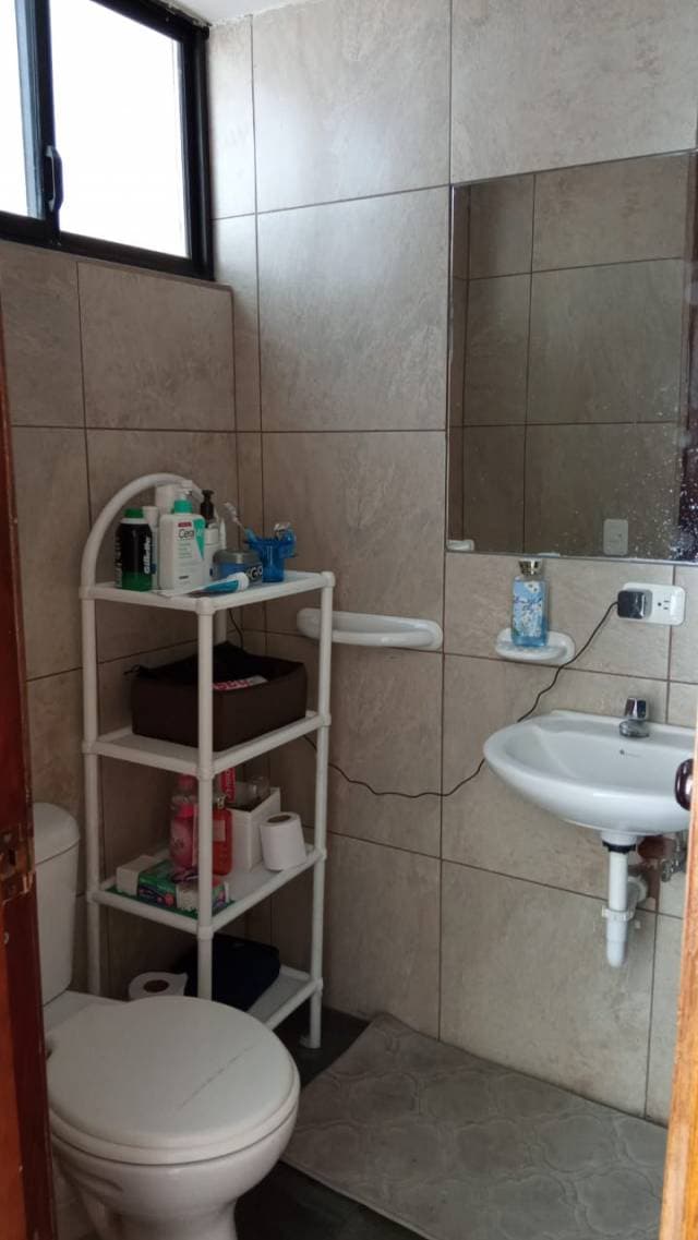 DE OPORTUNIDAD SE VENDE CASA EN OTAVALO — foto 3