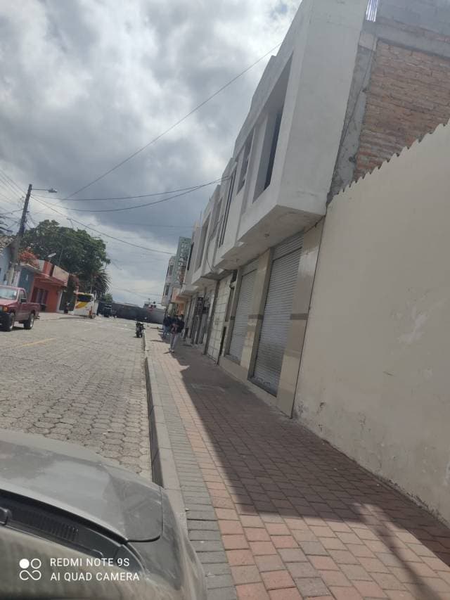 VENTA DE PROPIEDAD EN ATUNTAQUI — foto 1