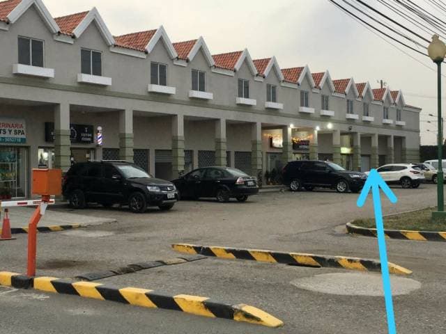 ALQUILO LOCAL EN CENTRO COMERCIAL MARINA DOR — foto 6
