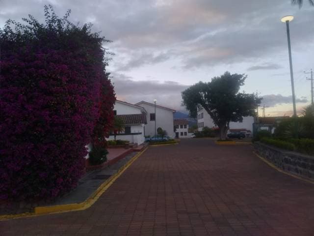 Departamento Junto al CC San Luis y cerca de la ESPE — foto 7