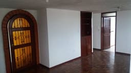 Norte de Quito, Departamento de alquiler. 2 dormitorios, cocina, sala, comedor, terraza y garaje.