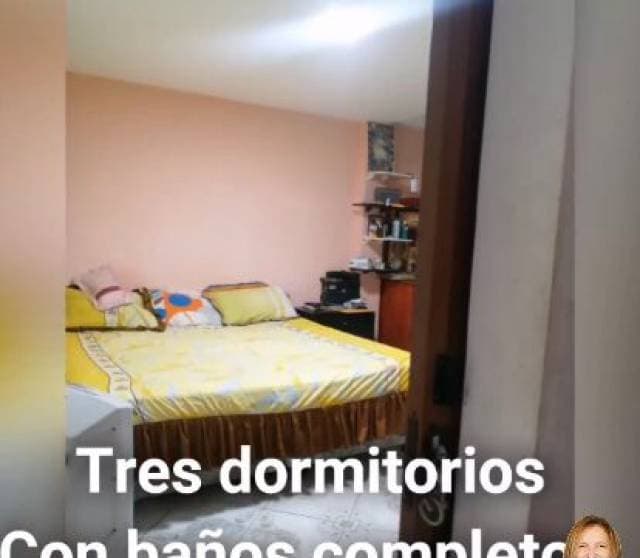 Casa de dos pisos con terraza en venta, Manta — foto 4