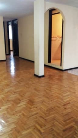 Arriendo amplio departamento en Urbanización Sierra Hermosa 2