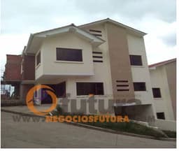 HERMOSA Y AMPLIA CASA DE VENTA POR SANTA MARIA DE SAYAUSI $89.000 negociables
