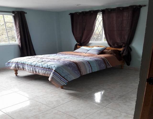 VENDO HERMOSA CASA DE EXTRANJERO — foto 5