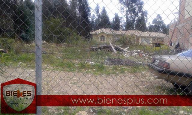 Terrenos de venta en Cuenca sector San Joaquin zona exclusiva — foto 1