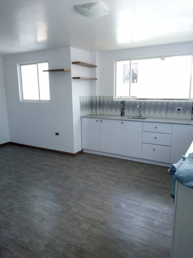 VENTA DE CASA NUEVA SECTOR NORTE DE QUITO — foto 3