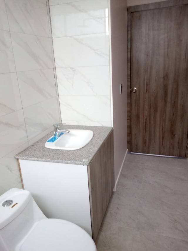 VENTA DE CASA NUEVA SECTOR NORTE DE QUITO — foto 4