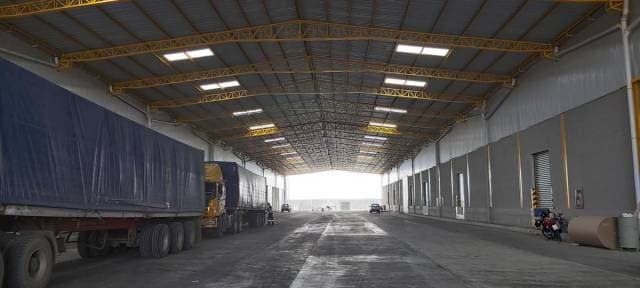 DURAN Se alquilan naves industriales 4300 m2 — foto 8