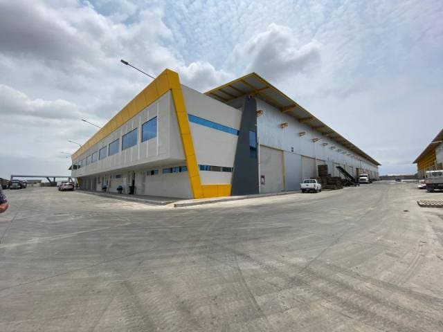 DURAN Se alquilan naves industriales 4300 m2 — foto 9