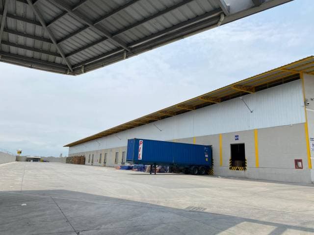 Duran estrene bodega y nave industrial de 4350 mt2 — foto 2