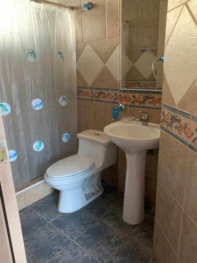Vendo Departamento Amoblado Tonsupa Esmeraldas — foto 5