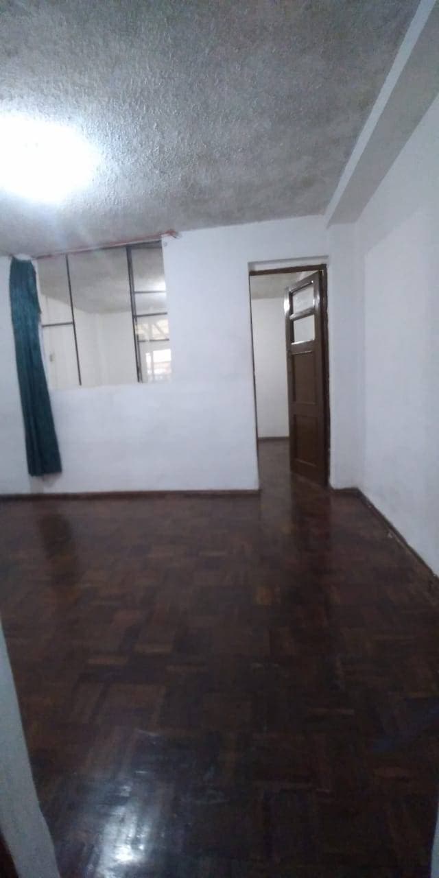 Venta de propiedad Tola baja Centro de Quito — foto 3