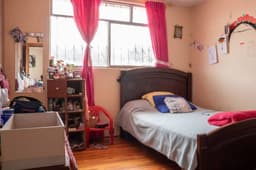 Vivienda de 2 pisos con terraza en un sector exclusivo