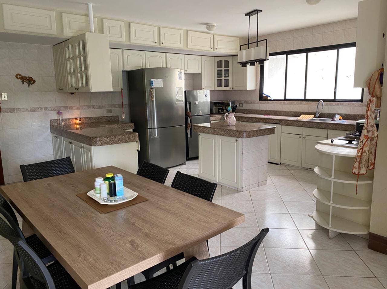 Venta de Linda Casa de 3 Niveles en Isla Sol — foto 14