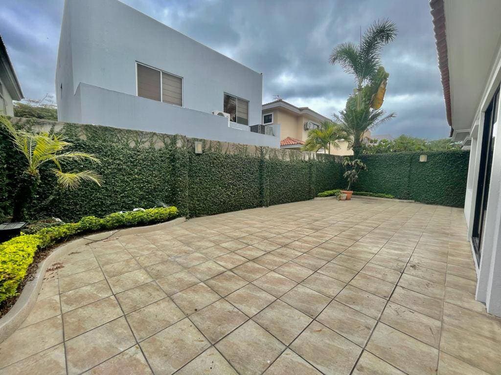 Casa en venta en primeros km vía Samborondon — foto 1