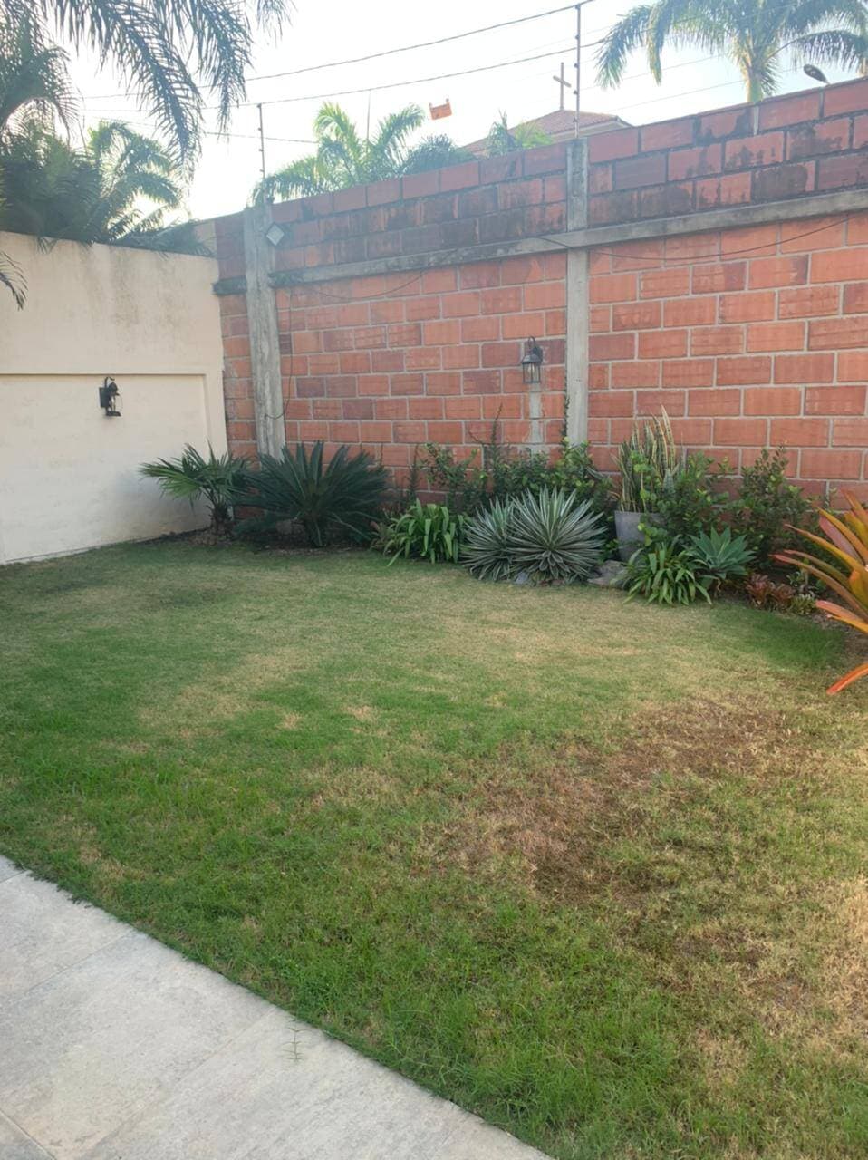 VILLA DISPONIBLE DEVENTA ENTRELAGOS, SAMBORONDON — foto 4