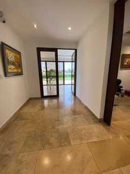 LINDA VILLA CON VISTA AL LAGO A LA VENTA EN MOCOLI GOLF