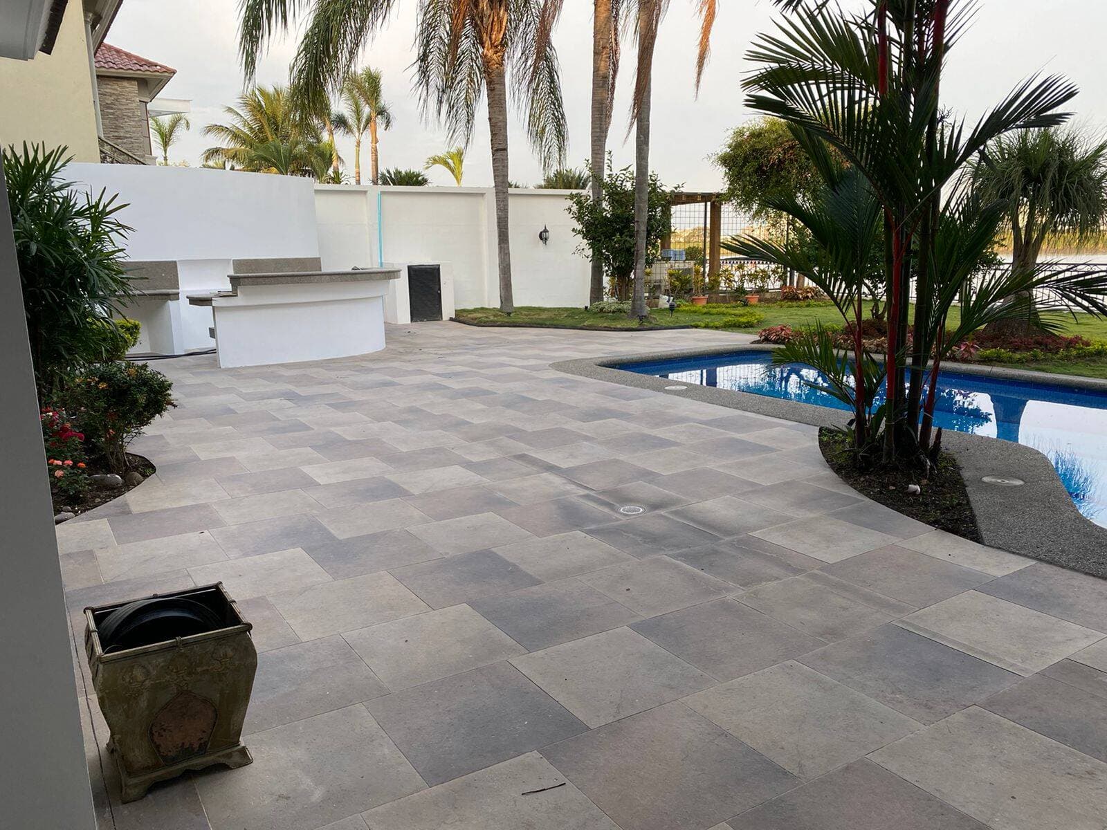 Linda Villa en venta con vista al rio — foto 3