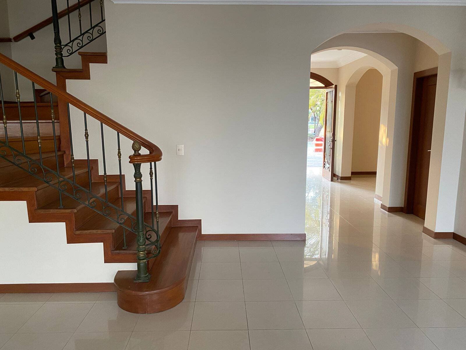 Linda Villa en venta con vista al rio — foto 7