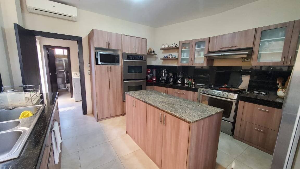 Linda casa en venta en Samborondon km 8. Vista Sol — foto 4