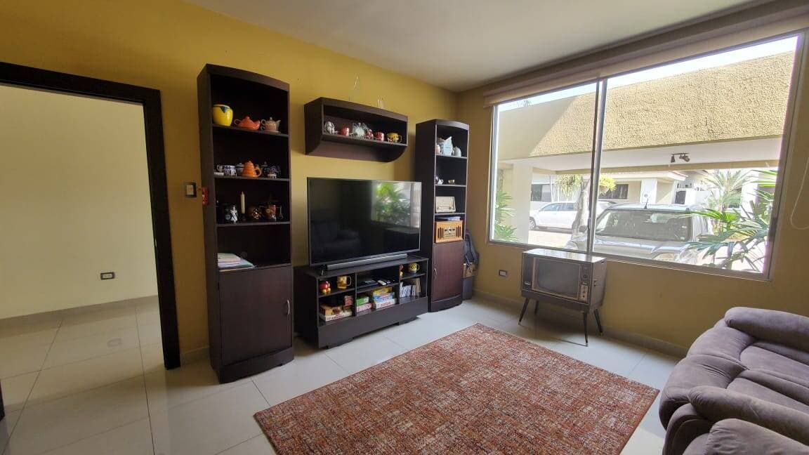 Linda casa en venta en Samborondon km 8. Vista Sol — foto 3