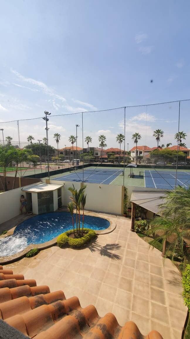 Linda casa en venta en Samborondon km 8. Vista Sol — foto 10