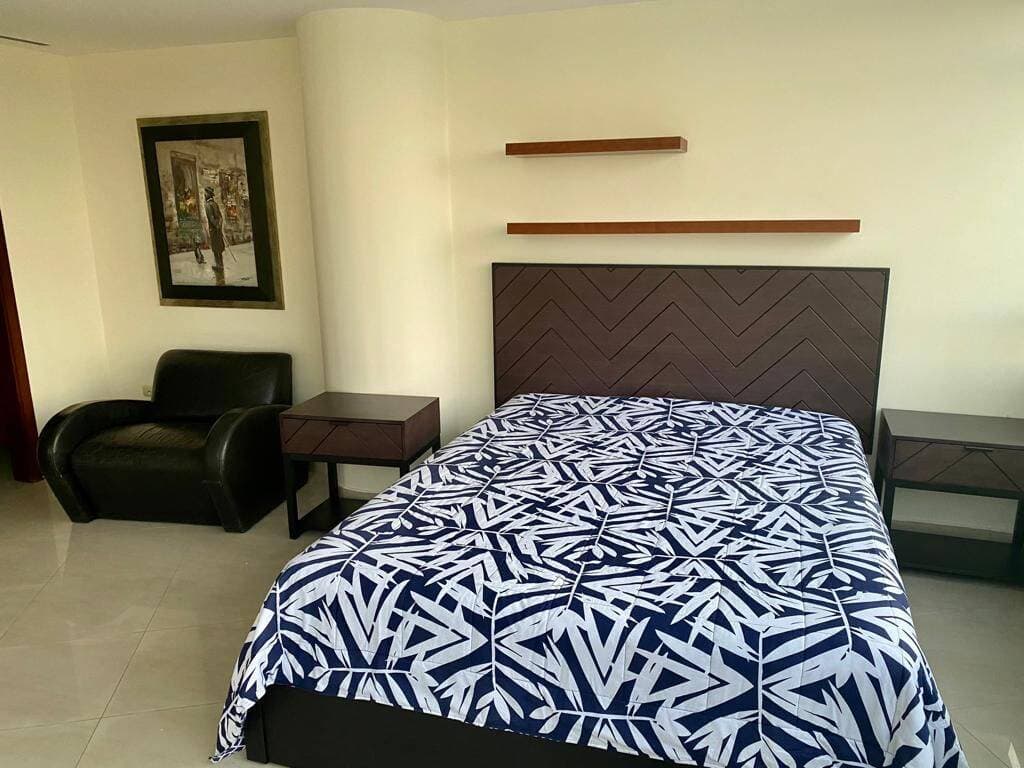 SUITE DE ALQUILER EN SAMBORONDON PLAZA — foto 13