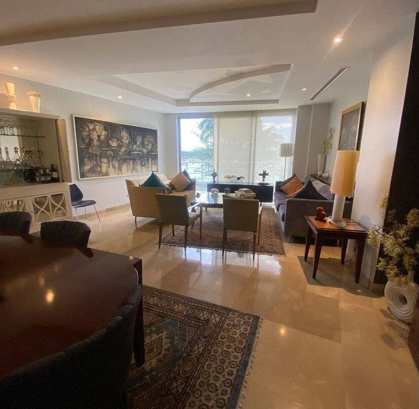 DEPARTAMENTO CON  VISTA AL RIO DE VENTA EN SCALA, SAMBORONDON — foto 1