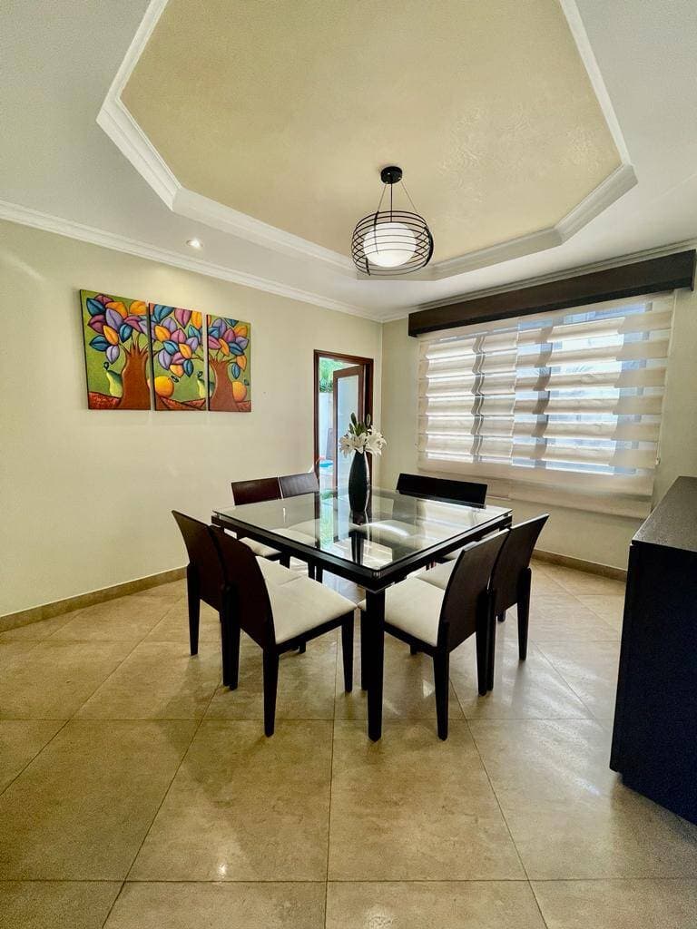 VENTA DE LINDA VILLA EN PLAZA REAL - 4 DORM — foto 6