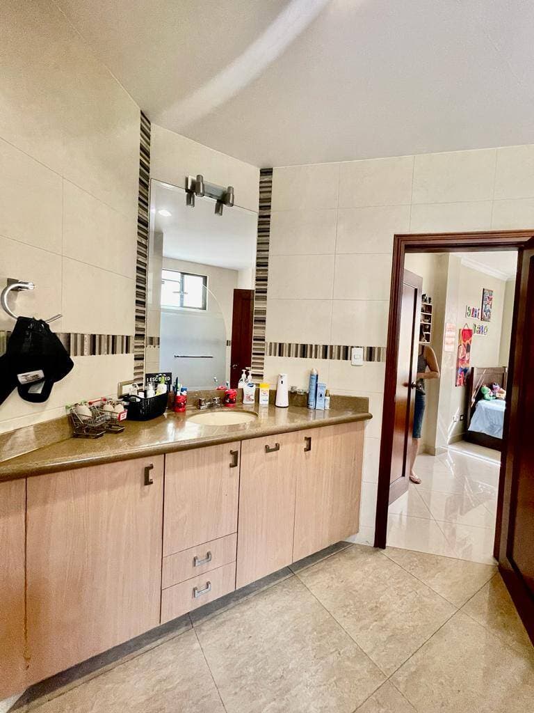 VENTA DE LINDA VILLA EN PLAZA REAL - 4 DORM — foto 13