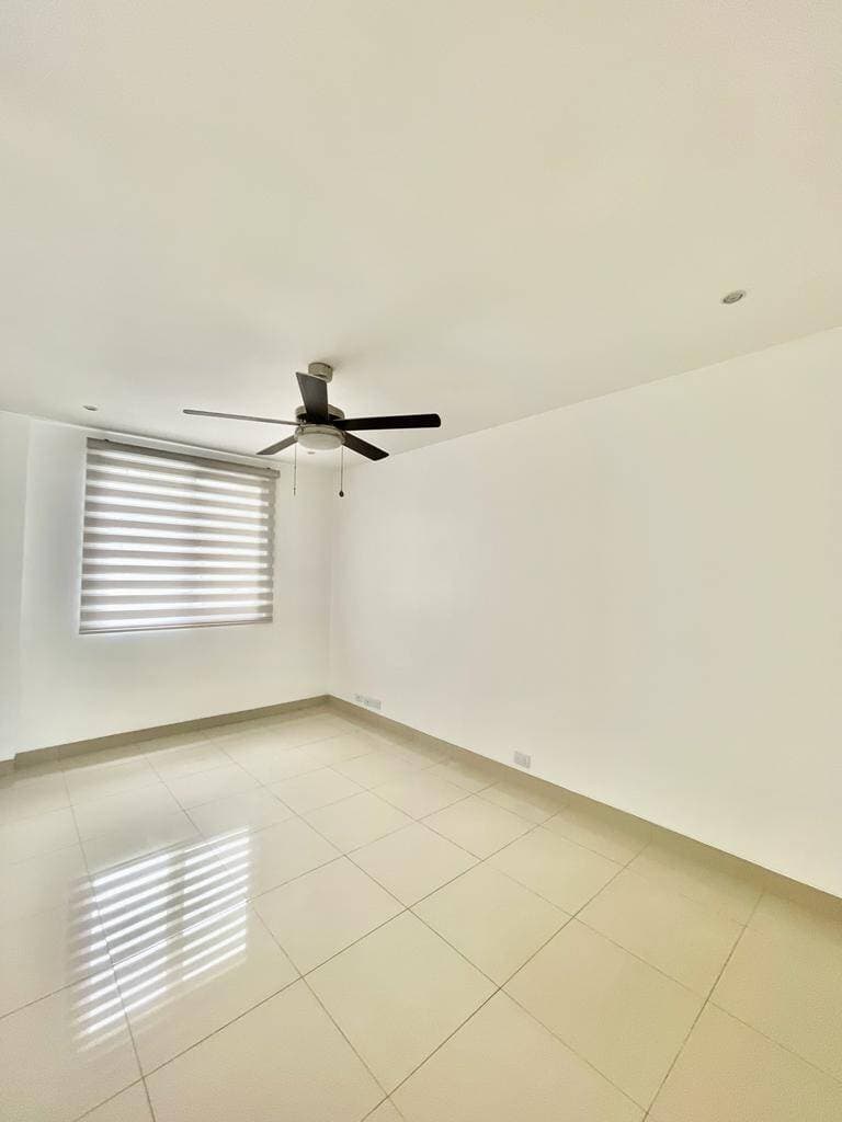 VILLA DISPONIBLE A LA VENTA EN BRITANIA — foto 2