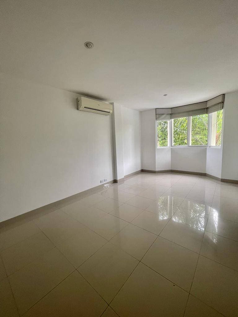 VILLA DISPONIBLE A LA VENTA EN BRITANIA — foto 9