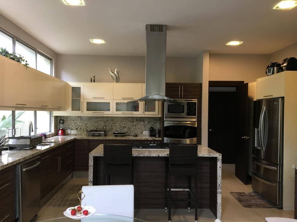 VILLA A VENTA EN RIBERAS DE BATAN - 4 DORM — foto 1