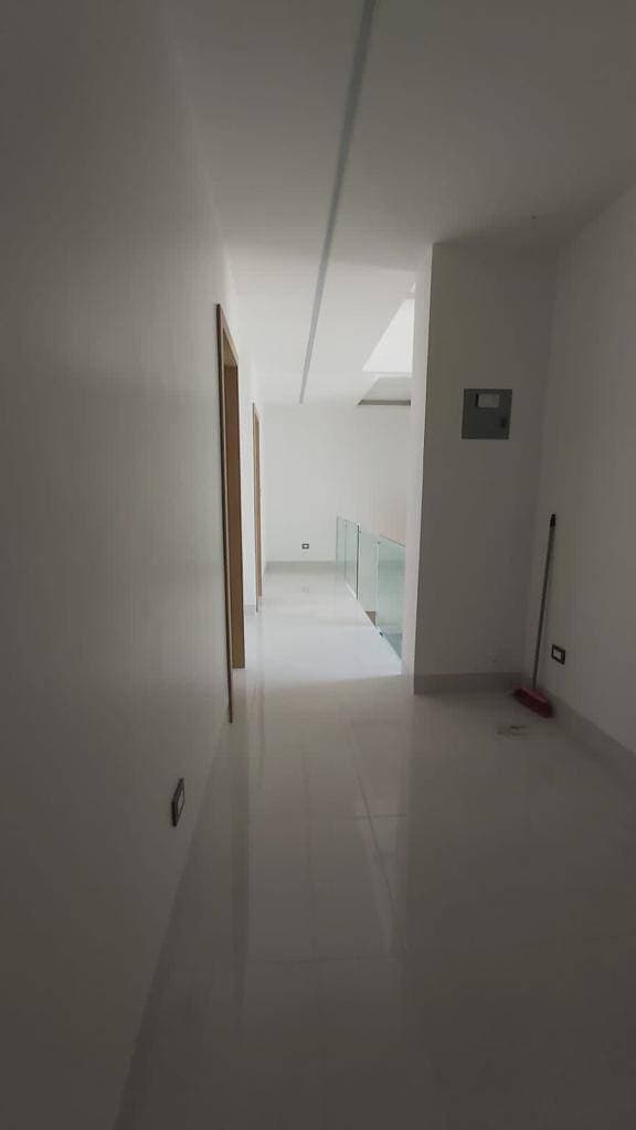 VILLA MODERNA DE ESTRENE EN MOCOLI, VENTA O ALQUILER — foto 11