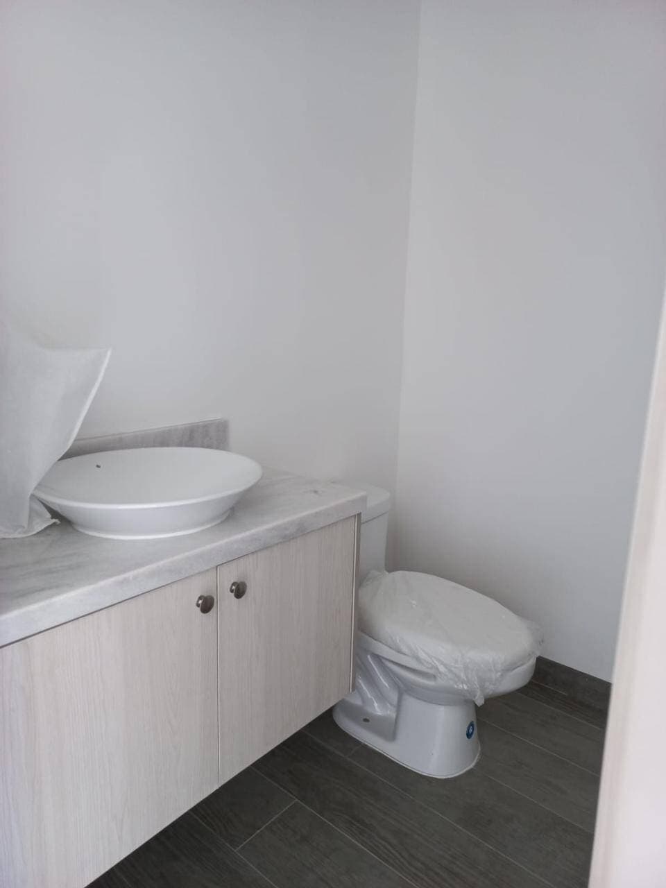 VILLA MEDIANERA A LA VENTA EN SAMBORONDON — foto 7