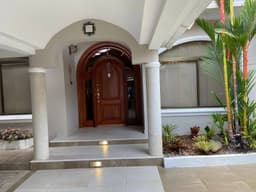 VILLA DISPONIBLE  A LA VENTA URB. PUERTO AZUL